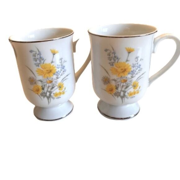 Marsh Marigold Porcelain Footed Cups By Fanci Floral Collection. Vintage - Picture 1 of 5